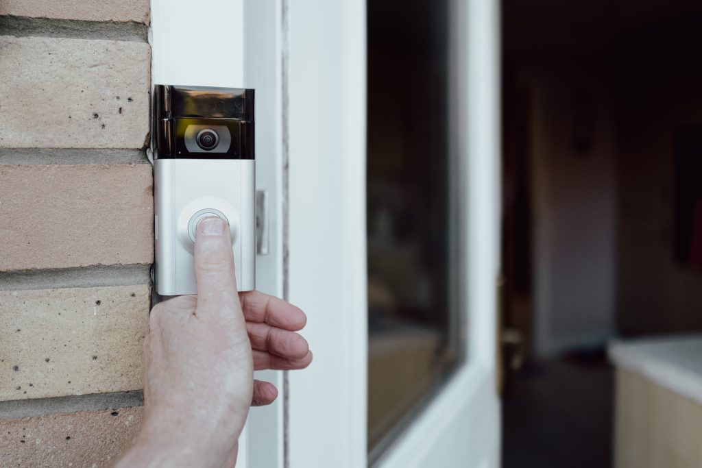 smart home, He hopes to hear the installed wireless indoor ring speaker activate.